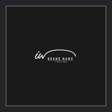 Lüks ilk IW logosu imzalı el yazısı imzası siyah arkaplanda izole edildi