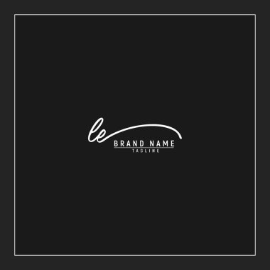 Lüks başlangıçlı LE logosu imzalı el yazısı imzası siyah arkaplanda izole edilmiş