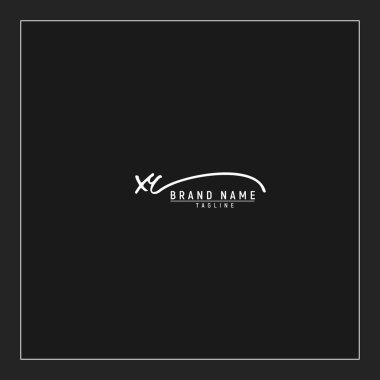 lüks XC başlangıç logosu imzalı el yazısı imzası siyah arkaplanda izole edildi