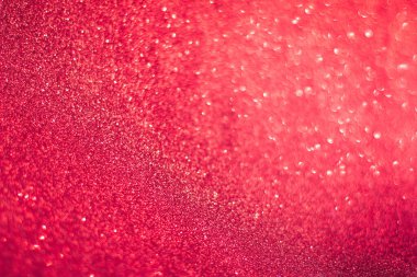 Bokeh ve simli kırmızı soyut arka plan, Sevgililer Günü, Noel ve yeni yıl, yumuşak seçici odaklı kırmızı parıltı, Noel ışıkları