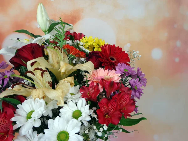 Bouquet Flowers Glass Vase Background Flashes — Fotografia de Stock
