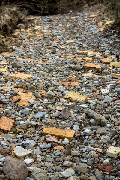 Steinweg Mit Keramiksteinen Der Mitte — Stockfoto