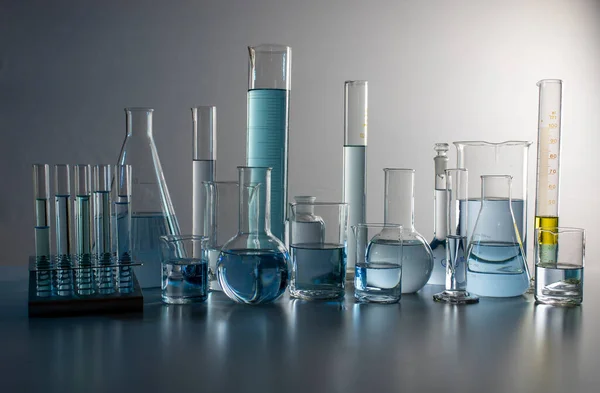 Laboratory Equipment Beakers Flasks Cylinders Test Tubes Well Placed — Photo