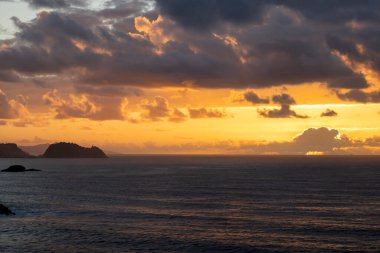 Line of the horizon on the sea at dusk
