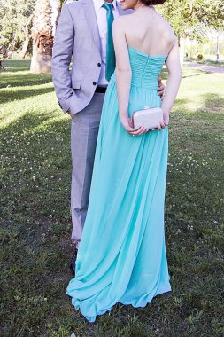 Nişan gününde mutlu bir çift. Gelin ve damat. 