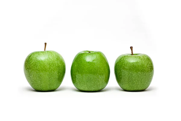 Свежие Спелые Зеленые Яблоки Белом Фоне — стоковое фото