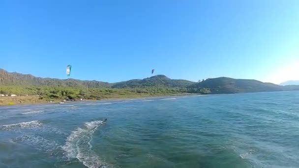 Sportswoman Kitesurfing Vacation Turkey Marmaris Brtbet Bay Outdoor Sports Vacation — Stock Video