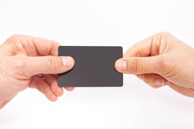 Kredi kartı ile temassız ödeme. Pos terminali Nfc ödemesi. Mağazada alışveriş yapmak için ödeme yönteminin nasıl seçilenimin kavramı.