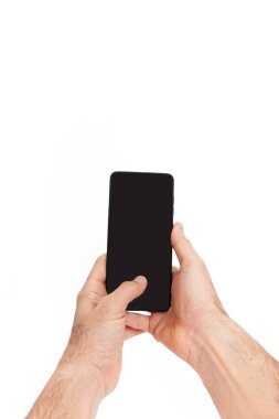 El ele tutuşan cep telefonu ve şablon reklamcılığı ve markalaştırma teknolojisi için boş ekran. İnce çerçeveli ve boş beyaz ekran izole edilmiş gerçekçi akıllı telefon modeli. Herhangi bir kullanıcı arayüzü testi veya sunumu için kullanılabilir.