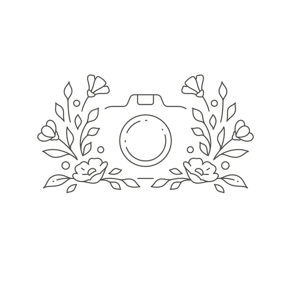 Linear feminine fashion photo camera for multimedia content create with botanical blossom vector — Image vectorielle