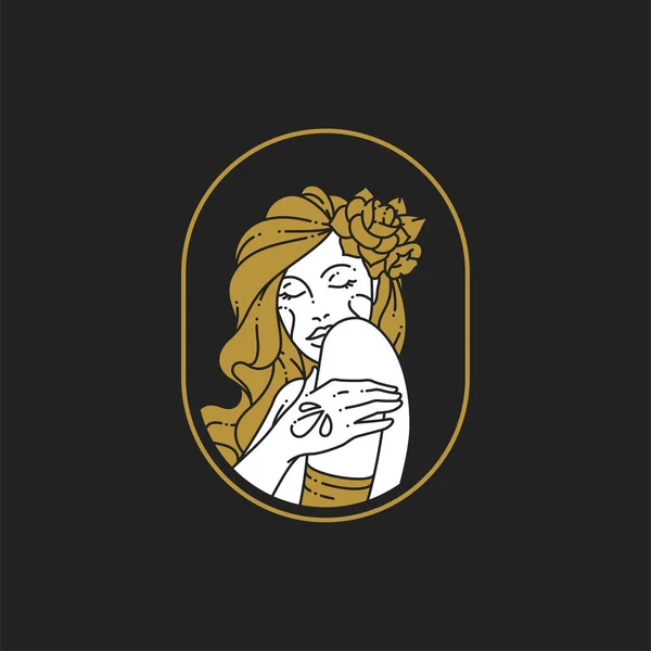 Елегантна блондинка жіночна з квіткою в довгому волоссі обіймає себе позуючи на значку золотого еліпса рамки — стоковий вектор
