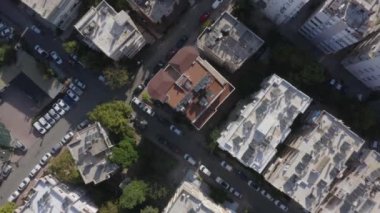 Avrupa kentinin modern mimarisinin insansız hava aracı görüşü