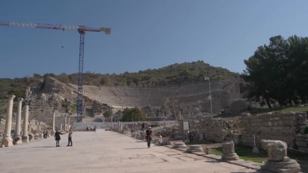 A paisagem de uma antiga cidade grega ruínas. Fundo arqueológico em um dia de verão. — Vídeo de Stock