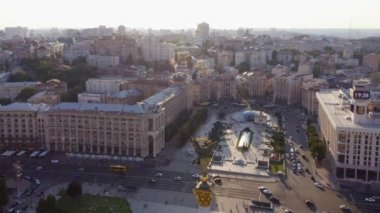 Kiev 'deki Independence Meydanı' nın havadan üst görüntüsü.
