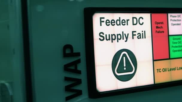 Feeder DC supply fail on the machine digital screen. — стоковое видео