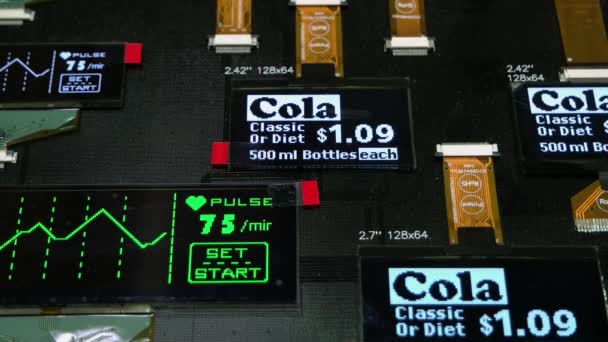 Placa com chips e um processador de placa gráfica. — Vídeo de Stock
