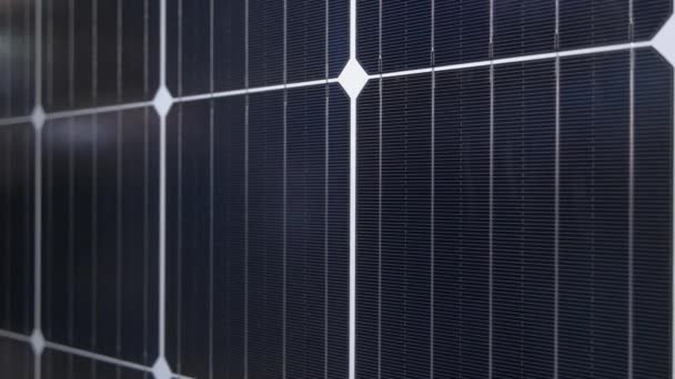 Крупный план солнечной батареи. — стоковое видео