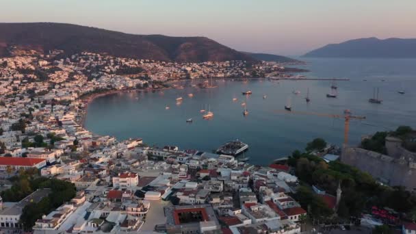 Πανοραμική Εναέρια Άποψη Του Θέρετρου Μπόντρουμ Τουρκία Θάλασσα Κόλπο Γιοτ — Αρχείο Βίντεο