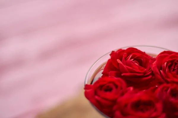 Close Bunch Red Roses Copy Space Love Dating Concept — Fotografia de Stock