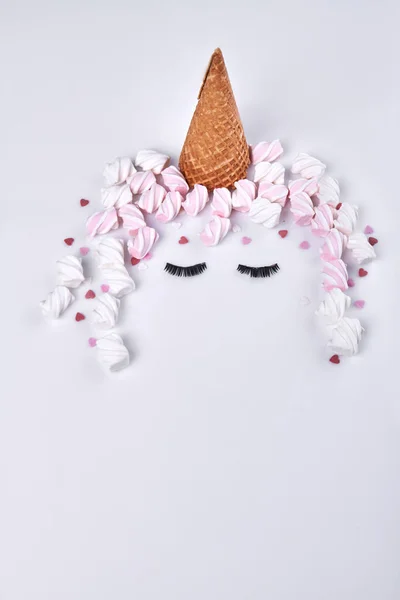 Ice Cream Cone Marshmallows Eyelashes Represent Female Face Vertical Shot — Stockfoto