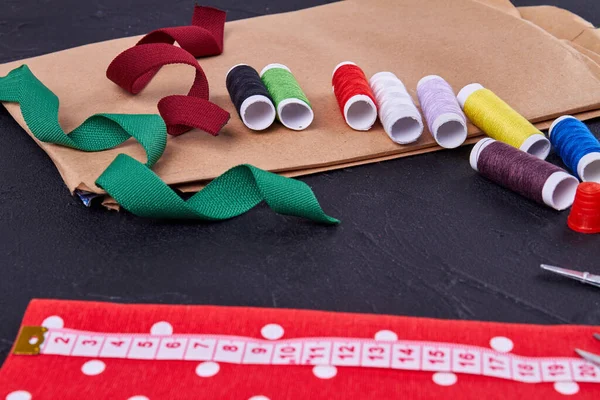Close Colorful Threads Measure Tape Sewing Accessories Grunge Background — Fotografia de Stock