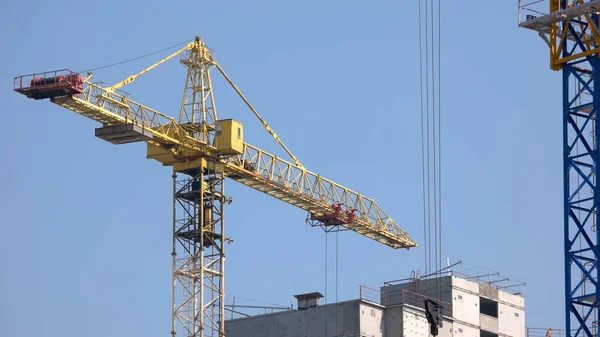 Yellow Building Crane Construction Site Side View Yellow Crane — Stok fotoğraf