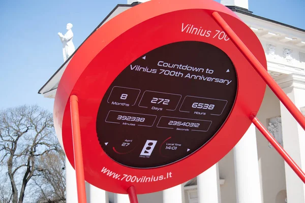 Vilnius Πόλης 700 Ετών Ρολόι Στην Πλατεία Gedimino Καταμέτρηση Προς — Φωτογραφία Αρχείου