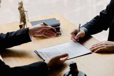 Lawyer concepts to testify to clients and to provide counseling in cases, to provide legal relief, to maintain law and fairness, to proceed with transparency, to attorneys to defend cases in court.