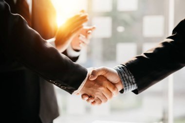 Business dealings and handshakes, startup company marketing team meetings, brainstorming sessions for implementation planning, management by new generations. The idea of opening a startup company.