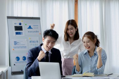 Startup marketing team meetings, relaxed and happy meetings, brainstorming sessions for implementation planning, management by new generations. The idea of opening a startup company.