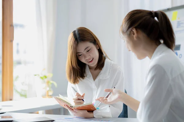 Two Women Sitting White Papers Talking Two Business Women Discussing — Foto de Stock