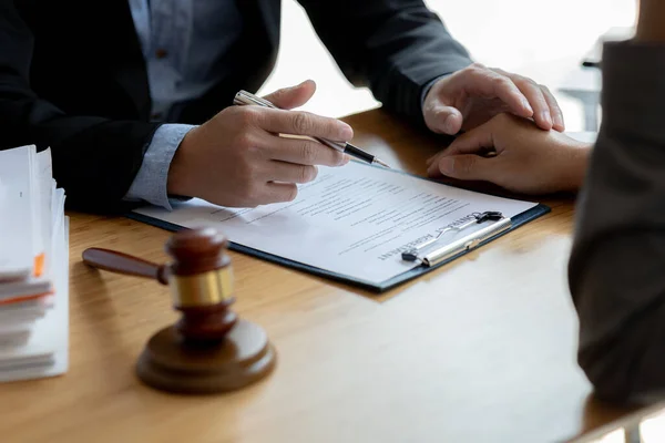 Lawyer Concepts Testify Clients Provide Counseling Cases Provide Legal Relief — Fotografia de Stock