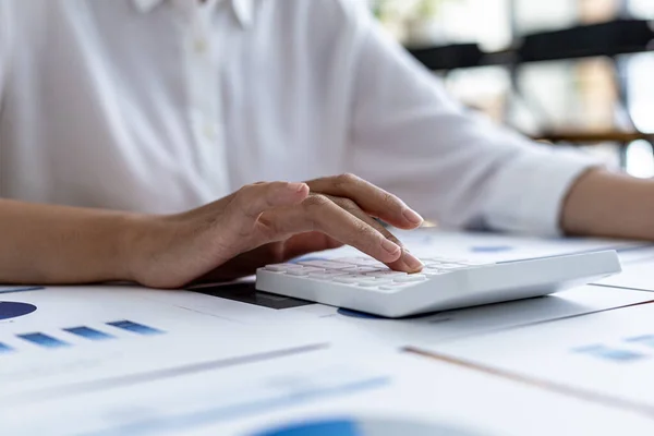 Company Finance Manager Using Calculator Uses Calculator Calculate Numbers Company — Stock Photo, Image