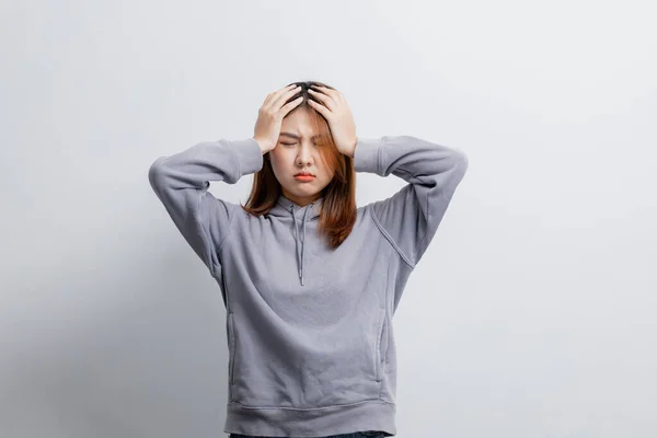 Portret Van Een Mooie Aziatische Vrouw Gebaren Bezorgde Uitdrukking Geïsoleerde — Stockfoto