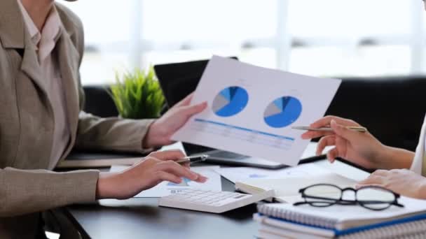 Two Women Sitting White Papers Talking Two Business Women Discussing — Vídeo de Stock