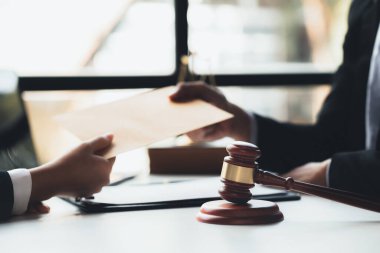 Lawyer concepts to testify to clients and to provide counseling in cases, to provide legal relief, to maintain law and fairness, to proceed with transparency, to attorneys to defend cases in court.