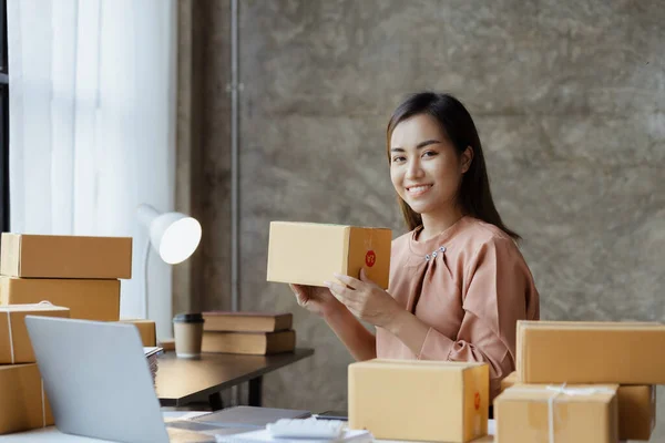 Owner Online Store Checking Orders Packaged Products Order Prepare Them — 스톡 사진