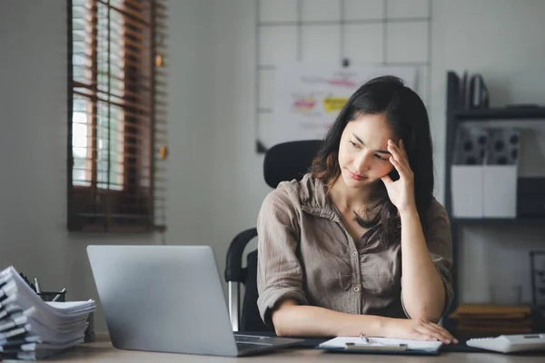 Beautiful Asian Woman Working Office She Businesswoman Who Owns Company — Foto de Stock