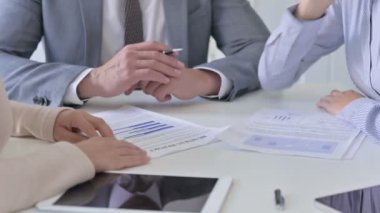 İş Adamları Belgeleri Tartışıyor 'un Kapanışı 