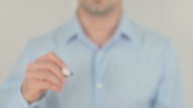 Etkileyici, şeffaf ekranda yazma