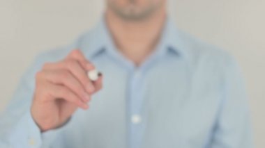 Şeffaf ekran üzerinde yazılı bir teklif yapmak