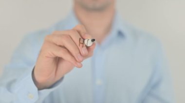 Daha Yüksek İlgi Oranları, Şeffaf Ekranda Yazılıyor