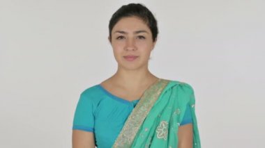 Hintli Kadın İşaret Gösteriyor, Beyaz Arkaplan