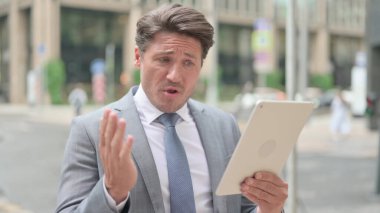 Orta Çağ İşadamı Tablet 'te Kaybı Var