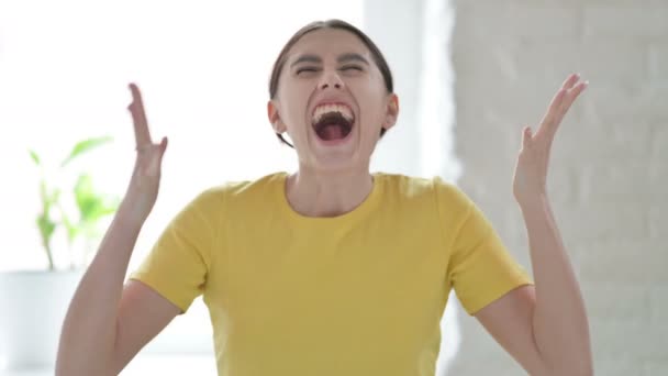 Retrato de mulher gritando, gritando — Vídeo de Stock