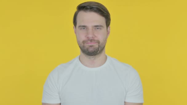 Approval Casual Young Man Shaking Head Yellow Background — Video Stock