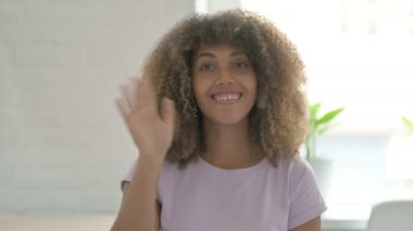 Konuşan Afrikalı Amerikalı Kadın 'dan Online Video Sohbeti