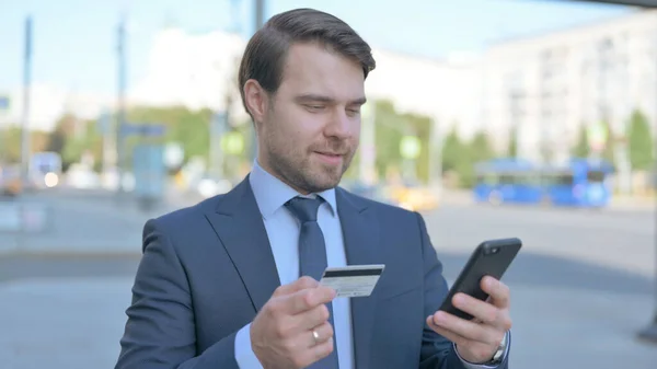 Excited Middle Aged Businessman Shopping Online Smartphone Outdoor — 图库照片