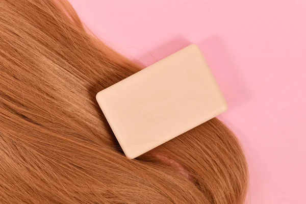 Solid Shampoo Bar Met Gezond Haar Roze Rug — Stockfoto