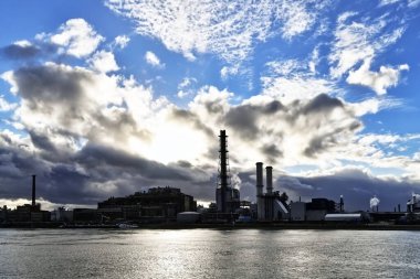Ludwigshafen, Almanya - Ocak 2022: BASF SE, bir Alman çokuluslu kimya şirketi ve dünyanın en büyük kimyasal üreticisi